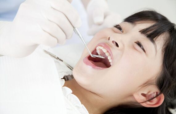 歯垢が石灰化した歯石を丁寧に除去して沈着を予防します | 歯医者は繊細で高い技術の亀戸いわさき歯科医院