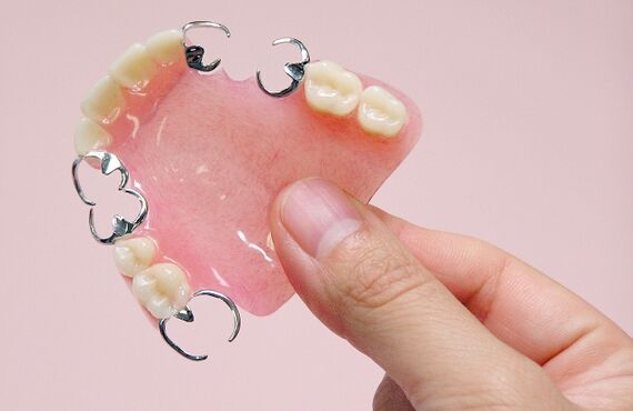 亀戸いわさき歯科医院｜入れ歯でお困りなら